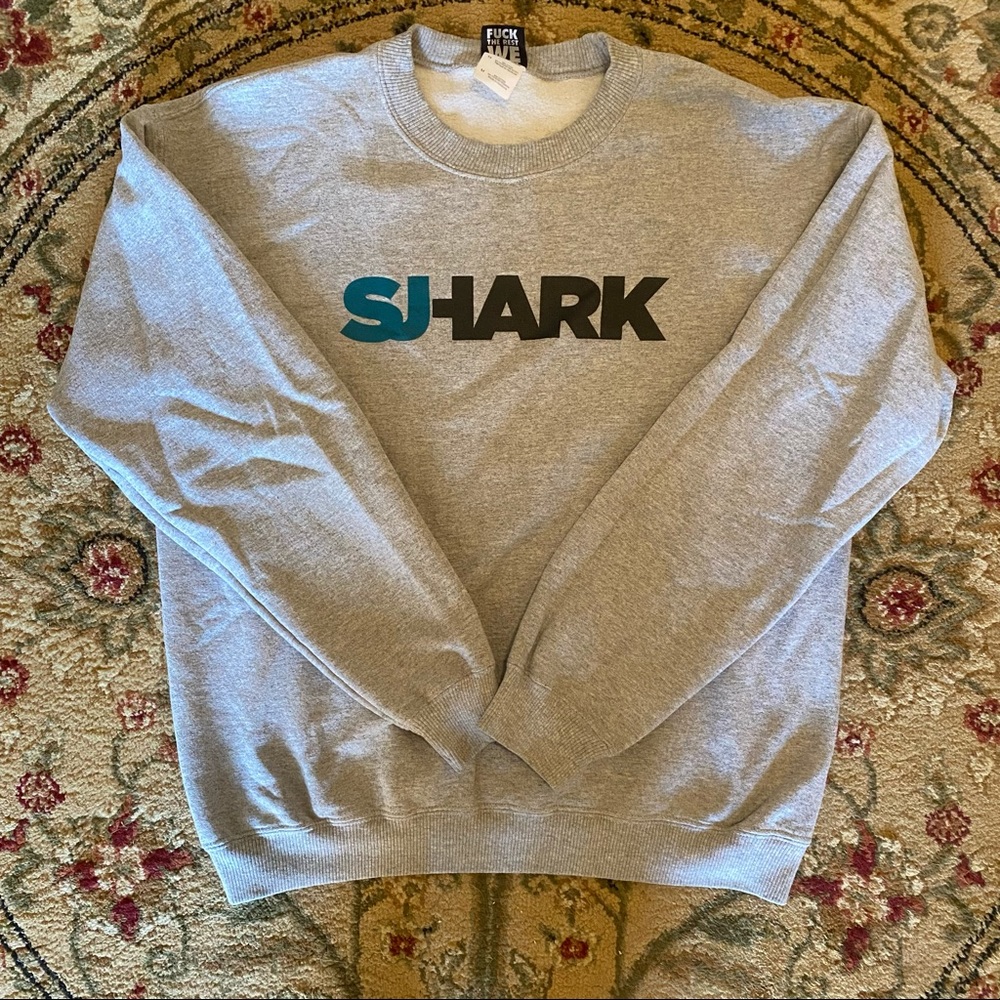 Breezy Excursion crew neck